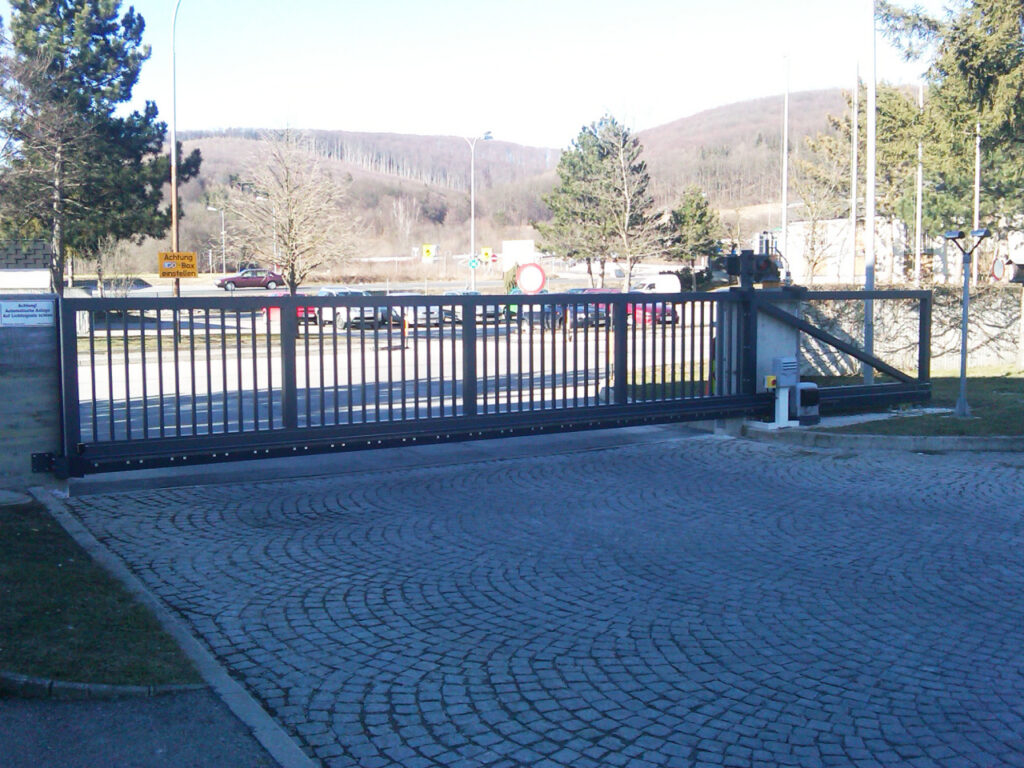 Cantilever Sliding Gate Hardware